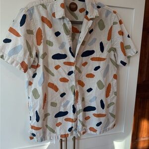 Casual Button Down Shirt with Abstract Pattern